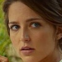 Jessica Rothe Nøgen