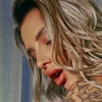 Juju Brais / Julia Abrams Nøgen