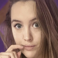 Julia Jauyers Nøgen
