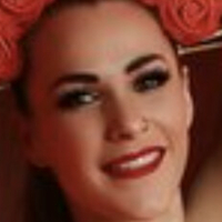 Kate Errington Nøgen
