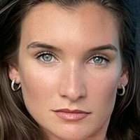 kelseygil Nøgen