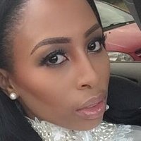 Khanyi Mbau Nøgen