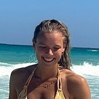 Klara Skriver Loessl Nøgen