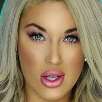 Laci Kaysomers Nøgen