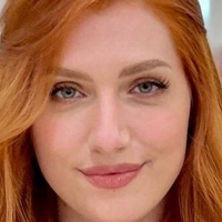 Lara Loft Nøgen