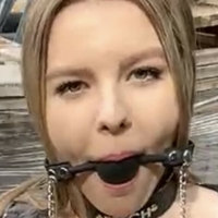 Larablond Nøgen