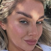 Laura Meachem Nøgen