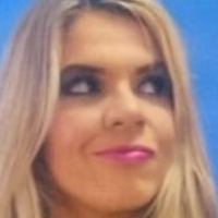 Layla Reis Nøgen