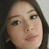 Leona Naito Nøgen