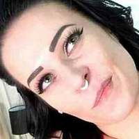 Lessie Betkou Nøgen