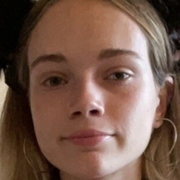 lily.18 Nøgen