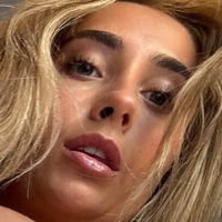 Lilydaisy Phillips Nøgen