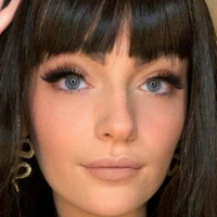 Lorina Nøgen