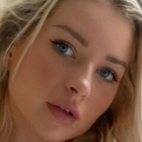 lottiemossof Nøgen