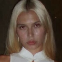 Lucia Manfredi Nøgen