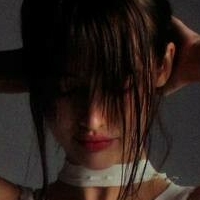 Lucy Loginova Nøgen