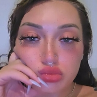 Luxurious Larue Nøgen