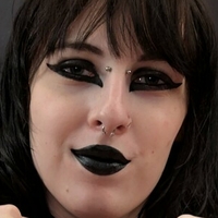 lyannaqt Nøgen