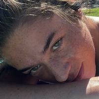 Madisonraehart Nøgen