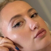 Maria Peach Nøgen