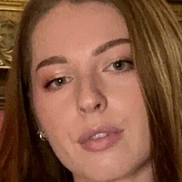 Marris Gulledge Nøgen