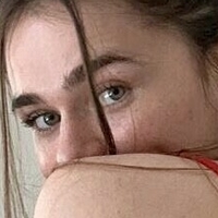 Megan Guthrie Nøgen