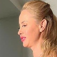 Mia Alexis Queen Nøgen