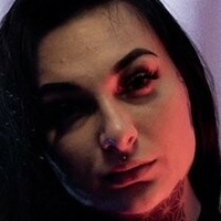 Mia Sayuri Nøgen