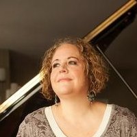 Michelle McLaughlin Nøgen