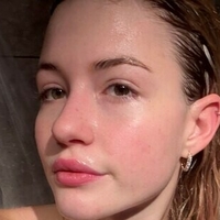 mikurin Nøgen