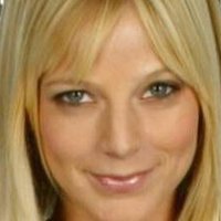 Molly Stanton Nøgen