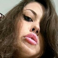 Mona Mia Nøgen