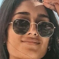 Nabila Ismail Nøgen