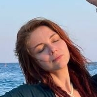 Nancy Novikova Nøgen