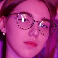 Nerdy_Freyua Nøgen