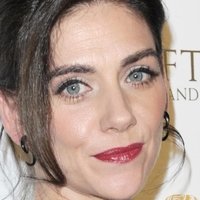 Neve McIntosh Nøgen