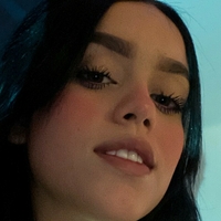 Nicole Ceballoss Nøgen