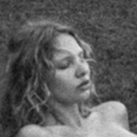 Nika Khromova Nøgen