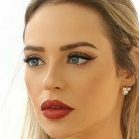 Nikol Hayun Nøgen