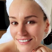 Paulina Fialkova Nøgen
