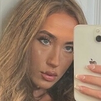 Rykie Georgina Nøgen
