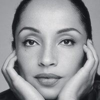 Sade Nøgen