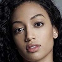 Samantha Logan Nøgen