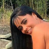 Samantha Santiago Nøgen