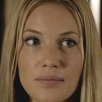Samantha Tolj Nøgen