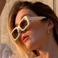 Sarah Ahrend Nøgen