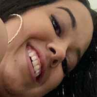 Selena Ryan Nøgen