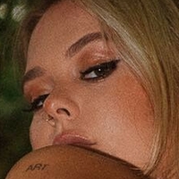 Selena Steiner Nøgen