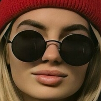 sly_karina Nøgen