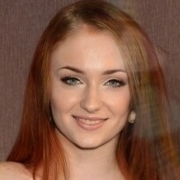 Sophie Turner Fakes Nøgen